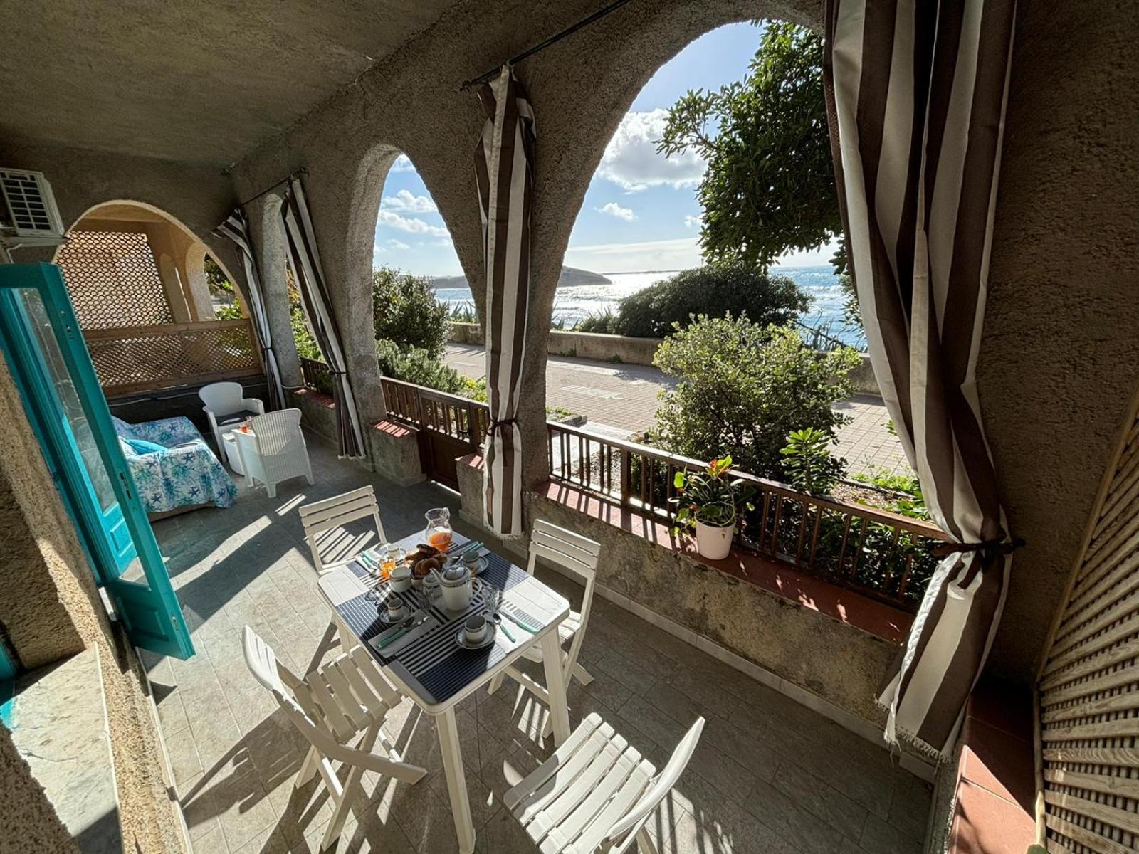 Lungomare Chess Appartement S'archittu Cuglieri Buitenkant foto